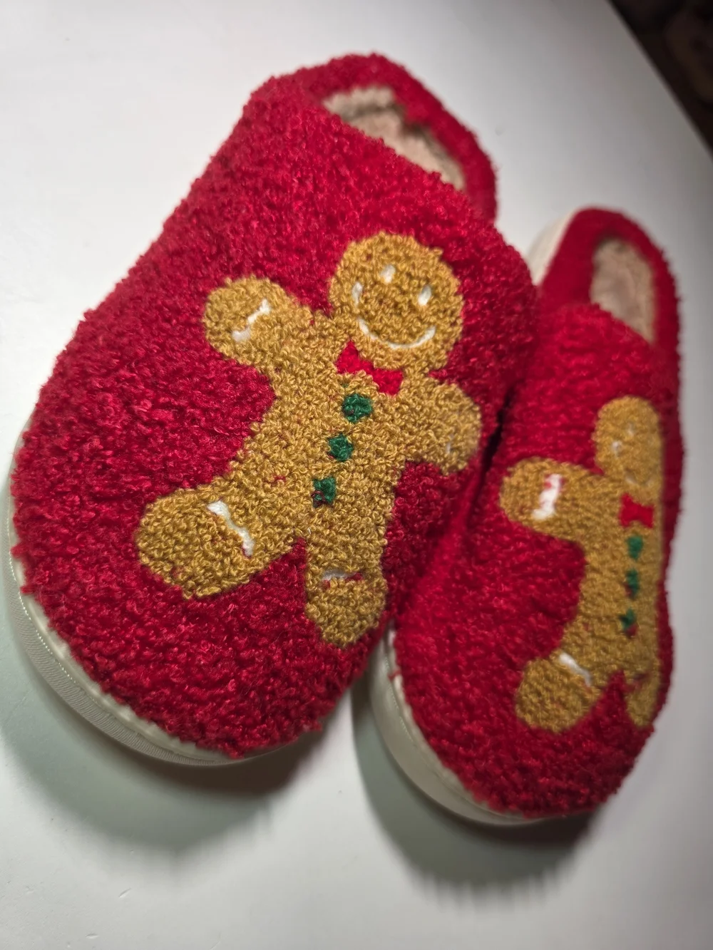 Kids Red Gingerbread Slippers - Cozy Holiday Slip-Ons